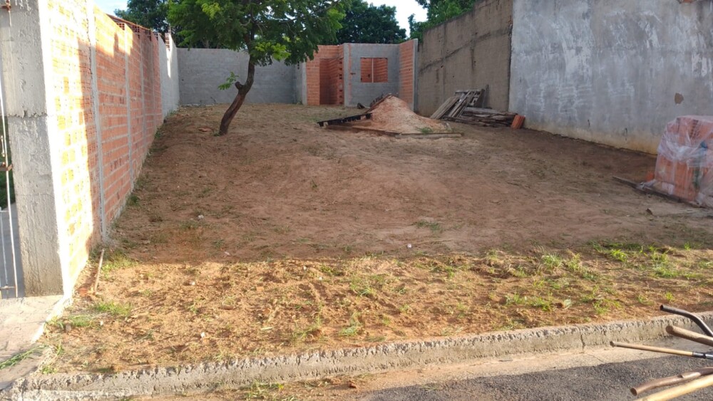 Terreno a venda em Rubião Júnior